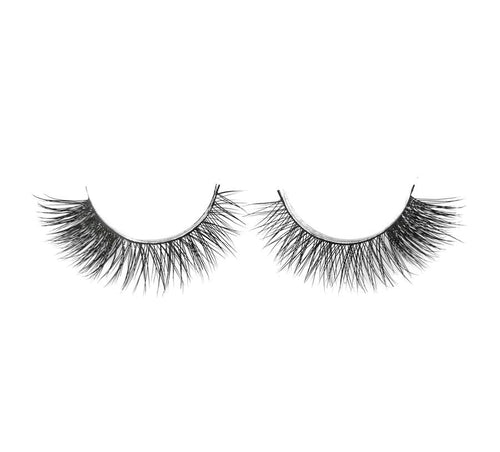 Poized Beauty (Signature Lash)